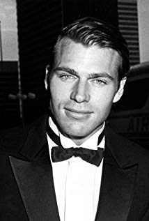 How tall is Jon Erik Hexum?